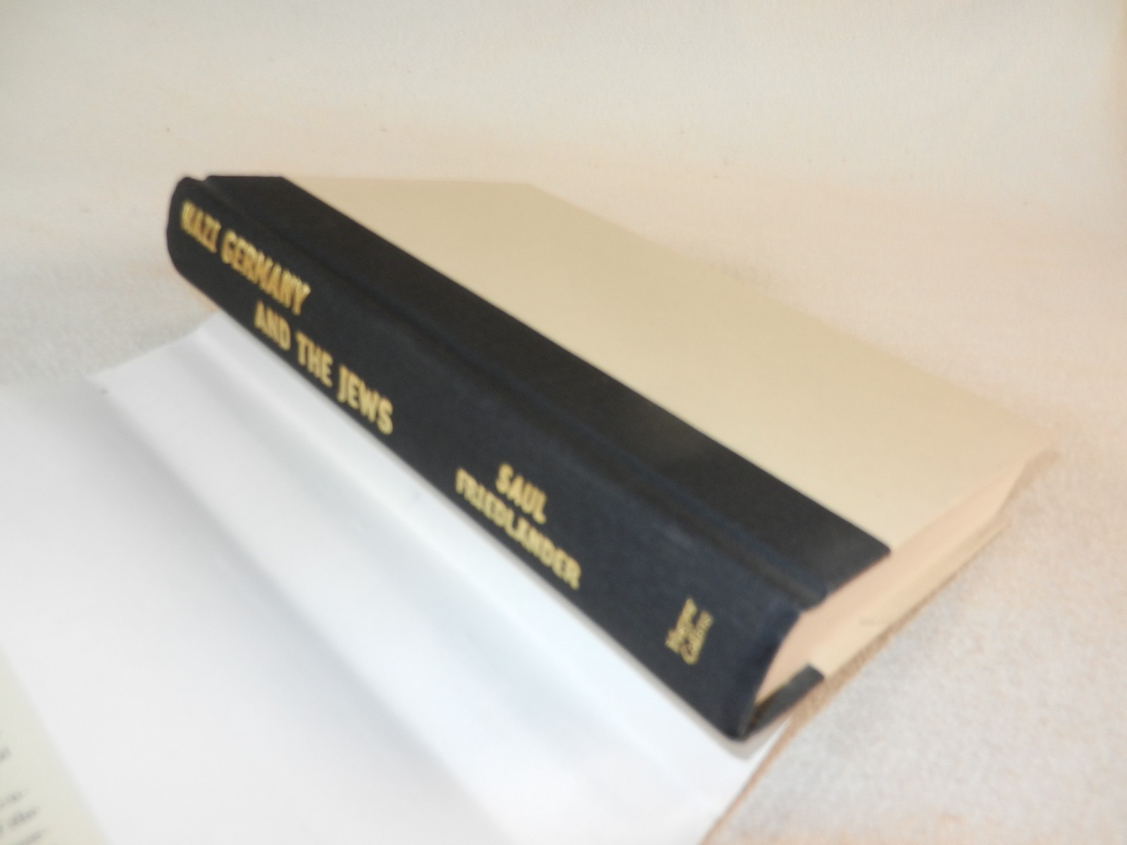 WW II „NAZI GERMANY AND THE JEWS: THE YEARS OF PERSECUTION 1933-1939“ Vol I