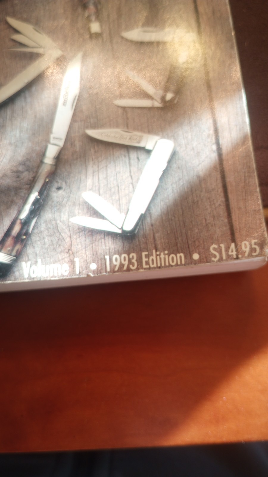 POCKET KNIFE TRADERS PRICE GUIDE Volume 1 1993 Edition – Jim Parker – 328 Pages