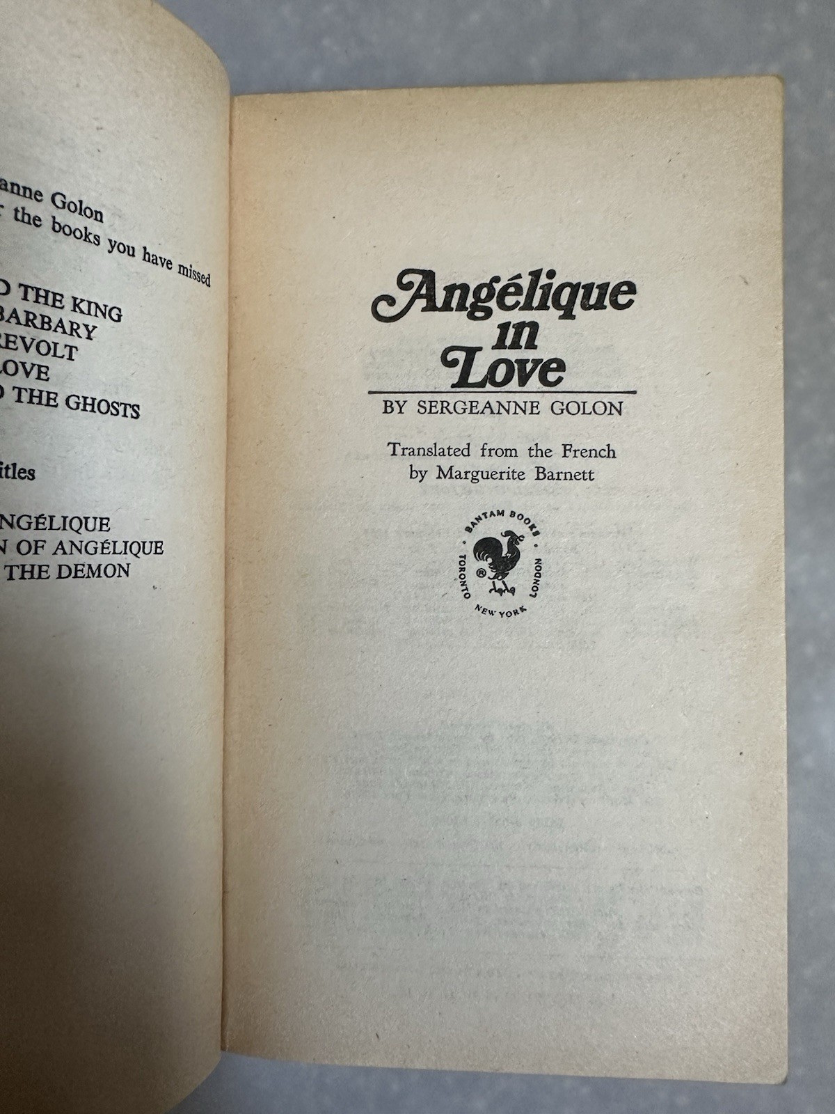 Angelique: In Love/And The King By Sergeanne Golon Vintage 1980s Romance PB