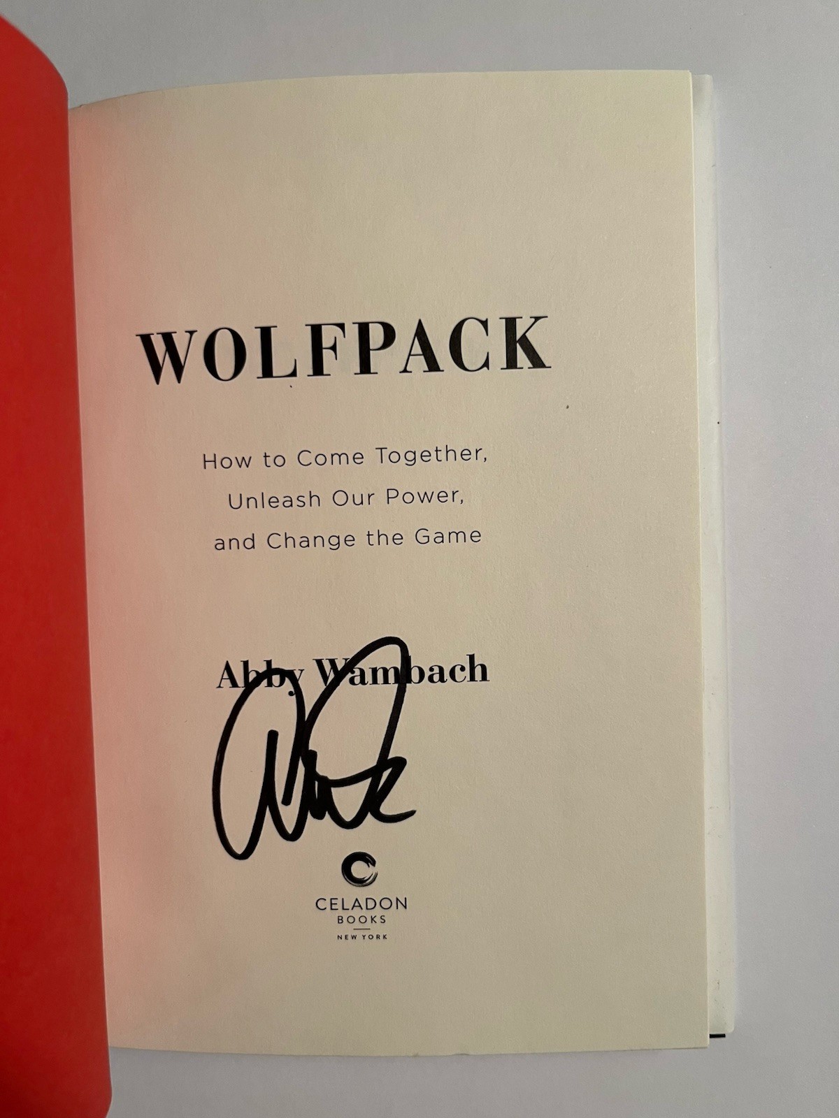 SIGNED: Abby Wambach „Wolfpack“ (2019 HC/ 1st Edition)