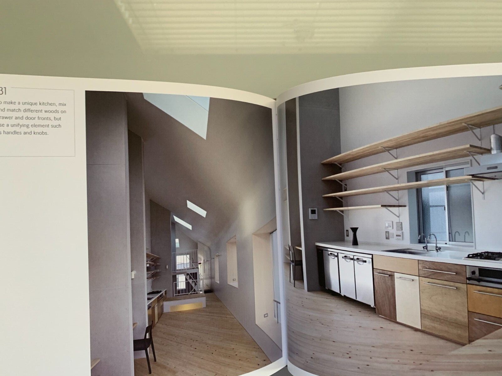 150 BEST MINIMALIST HOUSE IDEAS By Alex Sanchez Vidiella 2013 Hardcover Good ++