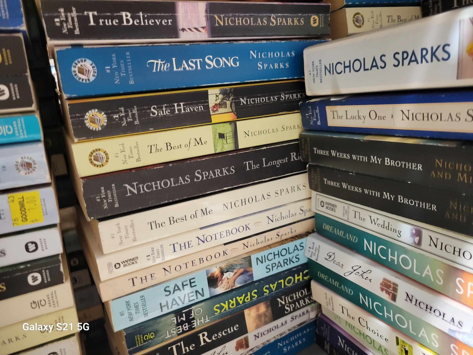 Lot of 10 Paperback Books by Nicholas Sparks – Random Mix