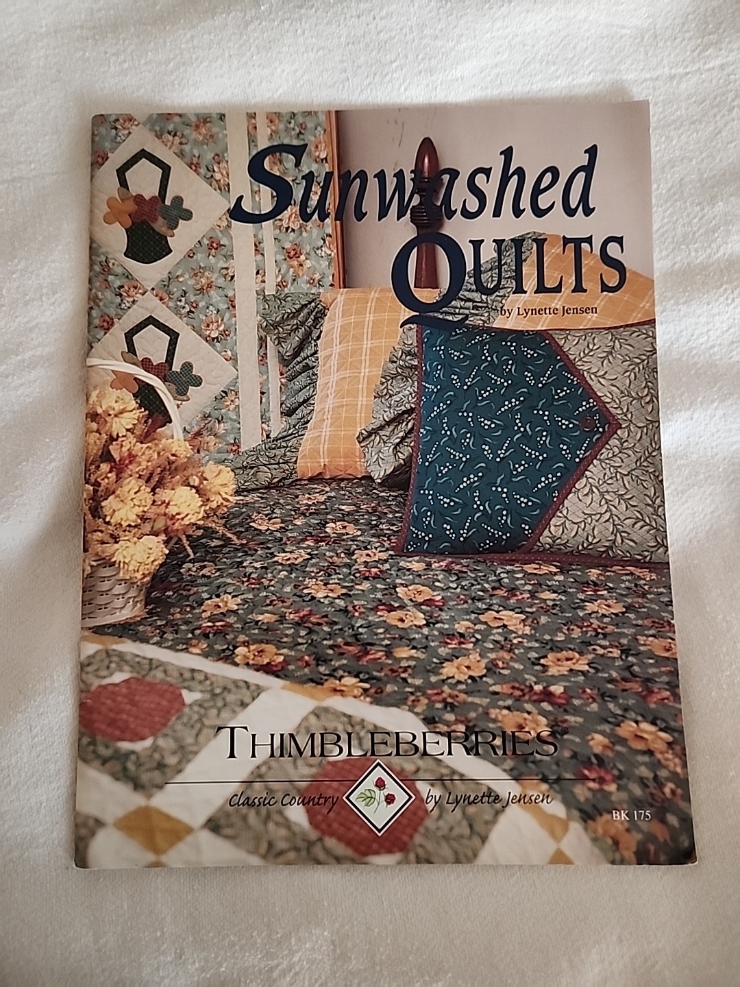 Thimbleberries „Sunwashed Quilts“ Softcover Book Lynette Jensen 40 Pages