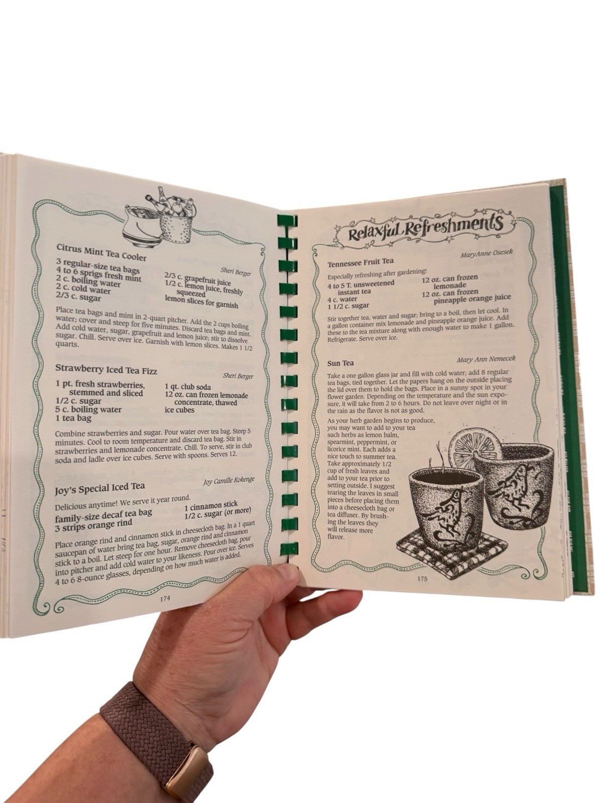 Gooseberry Patch For Bees & Me Spiral Bound Cookbook