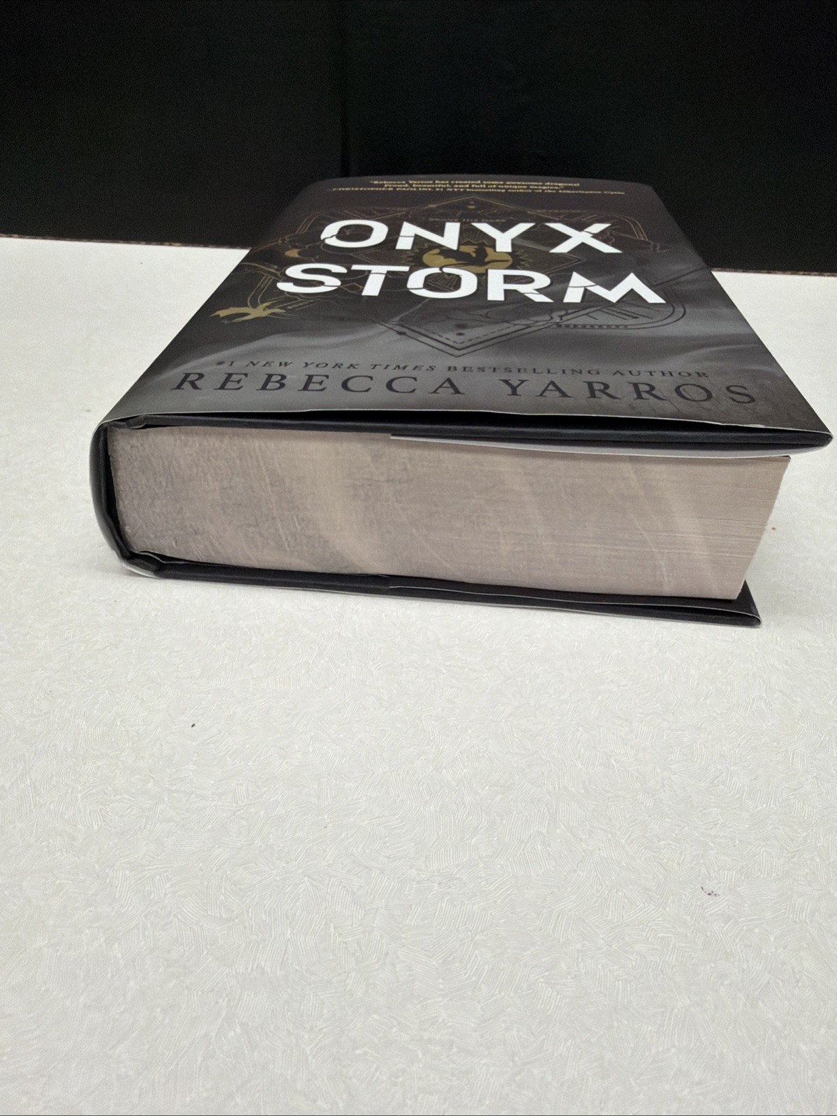 Onyx Storm By Rebecca Yarros Deluxe Edition Sprayed Edges HC/DJ 1st Edition
