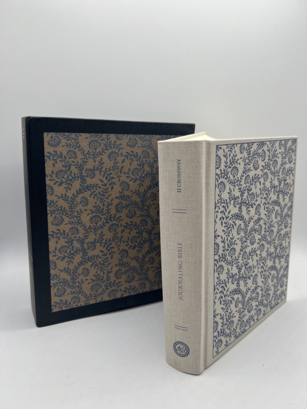 ESV Journaling Bible Cloth Over Board Floral Design with Slipcase – GOOD