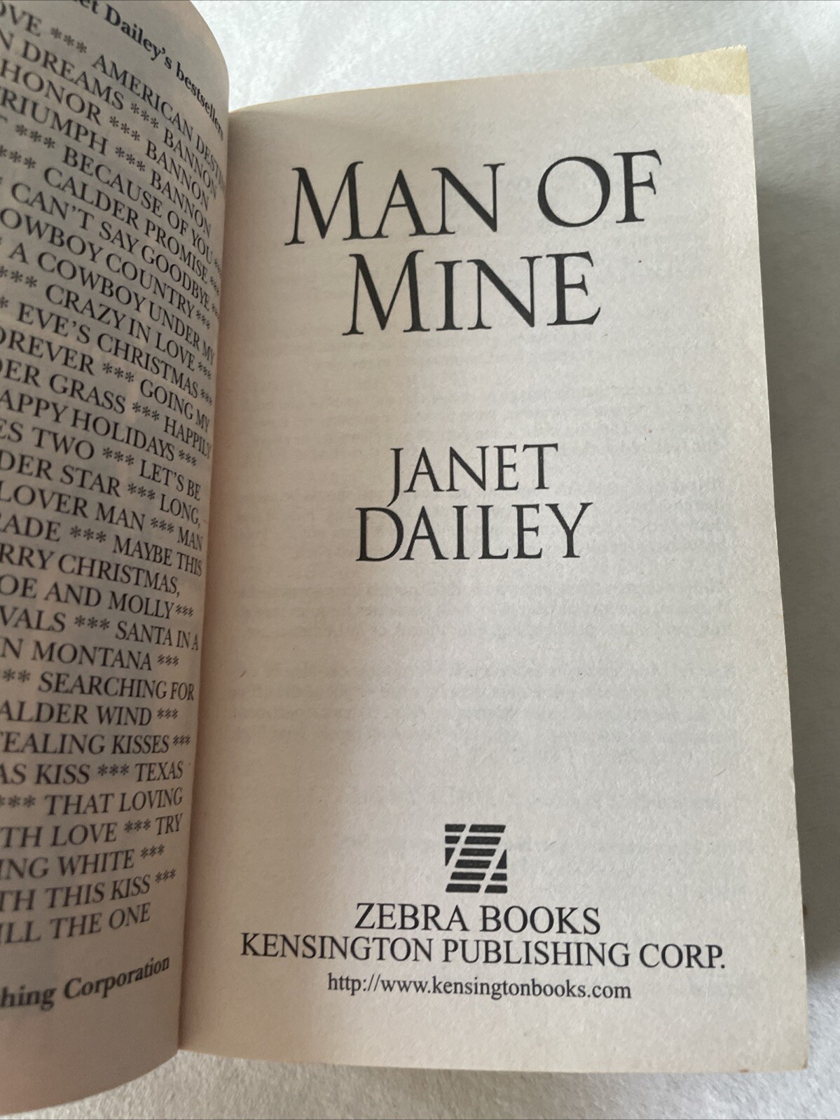 Man of Mine – Paperback, by Dailey Janet – Good