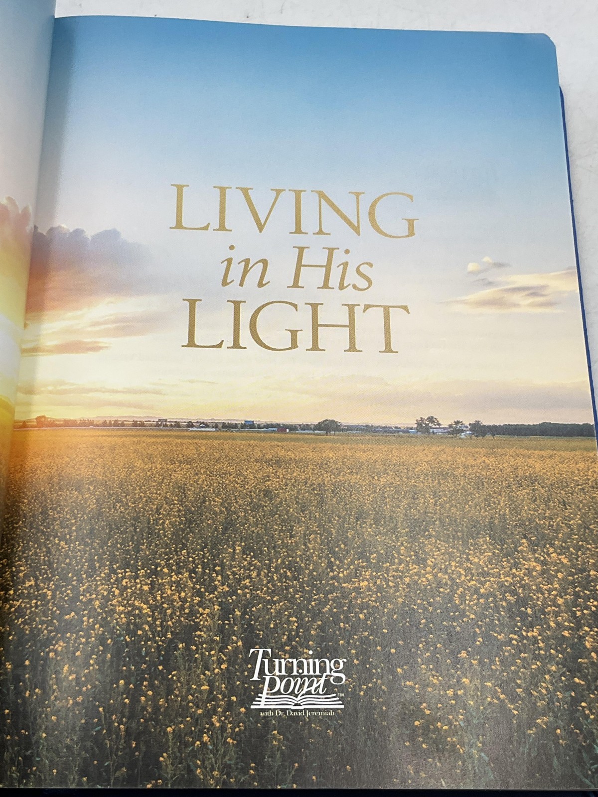 Lot of 5 David Jeremiah Hardcover and softcover Blue Turning Point Devotional