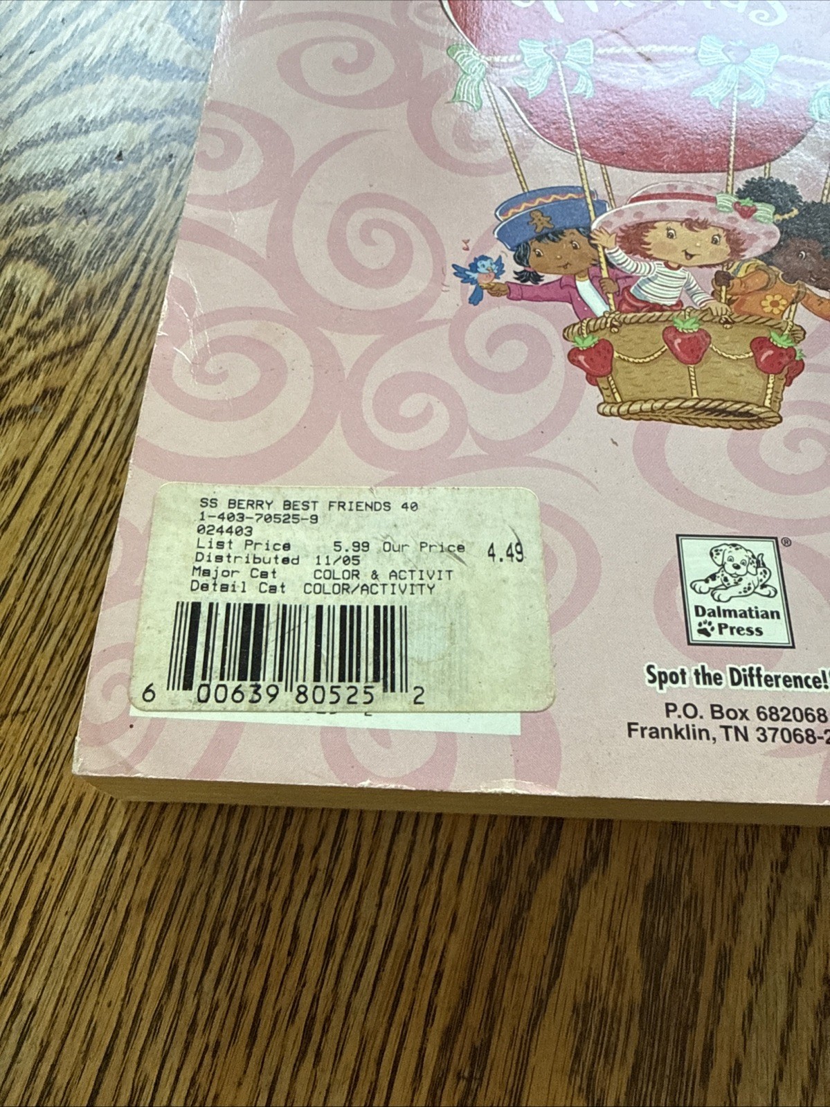 Strawberry Shortcake: : 400 Pages of Coloring Fun! (Strawberry Shortcake) BB