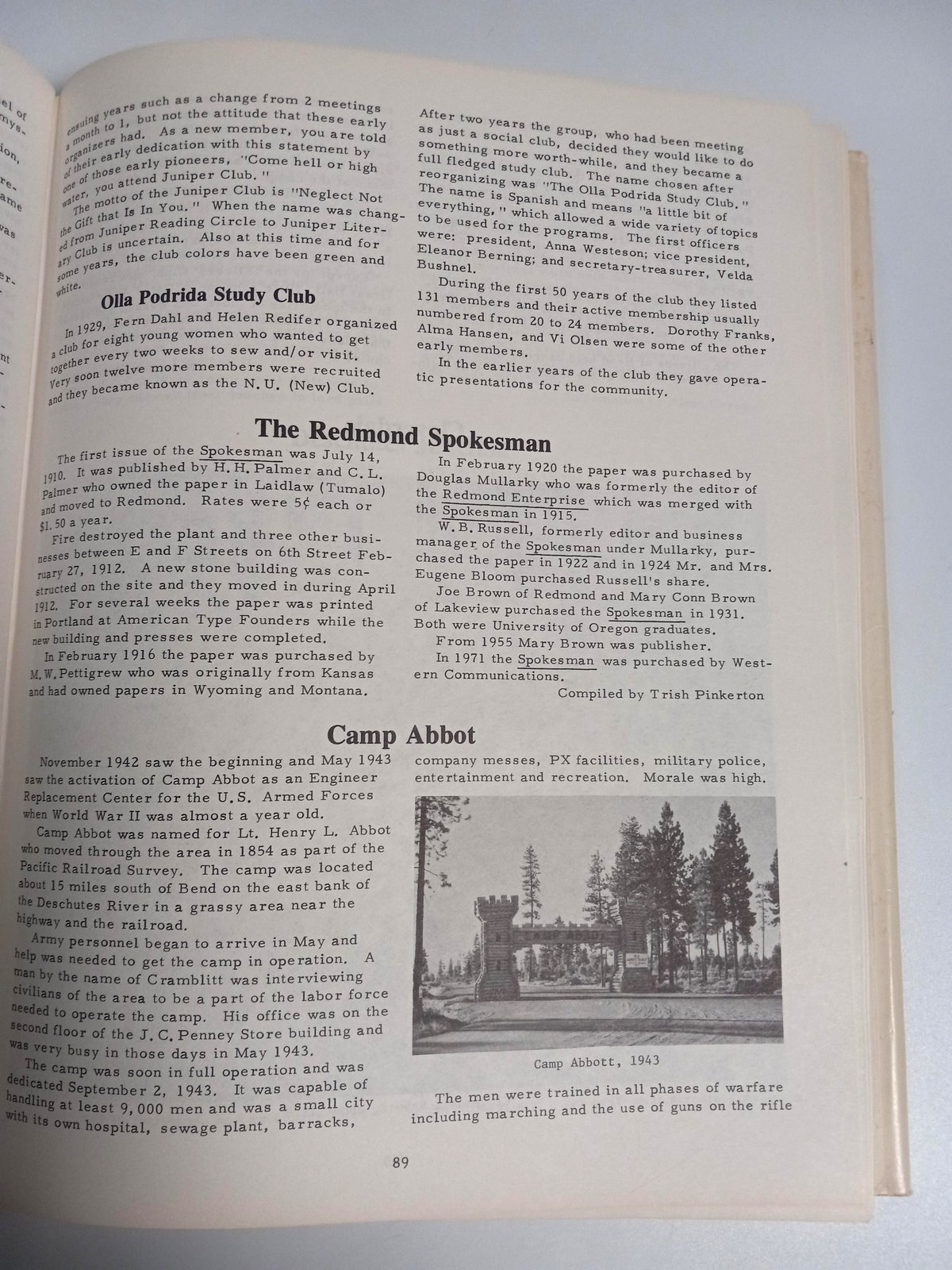 Vintage History Of The Deschutes Country In Oregon 1985 Illustrated Hardcover