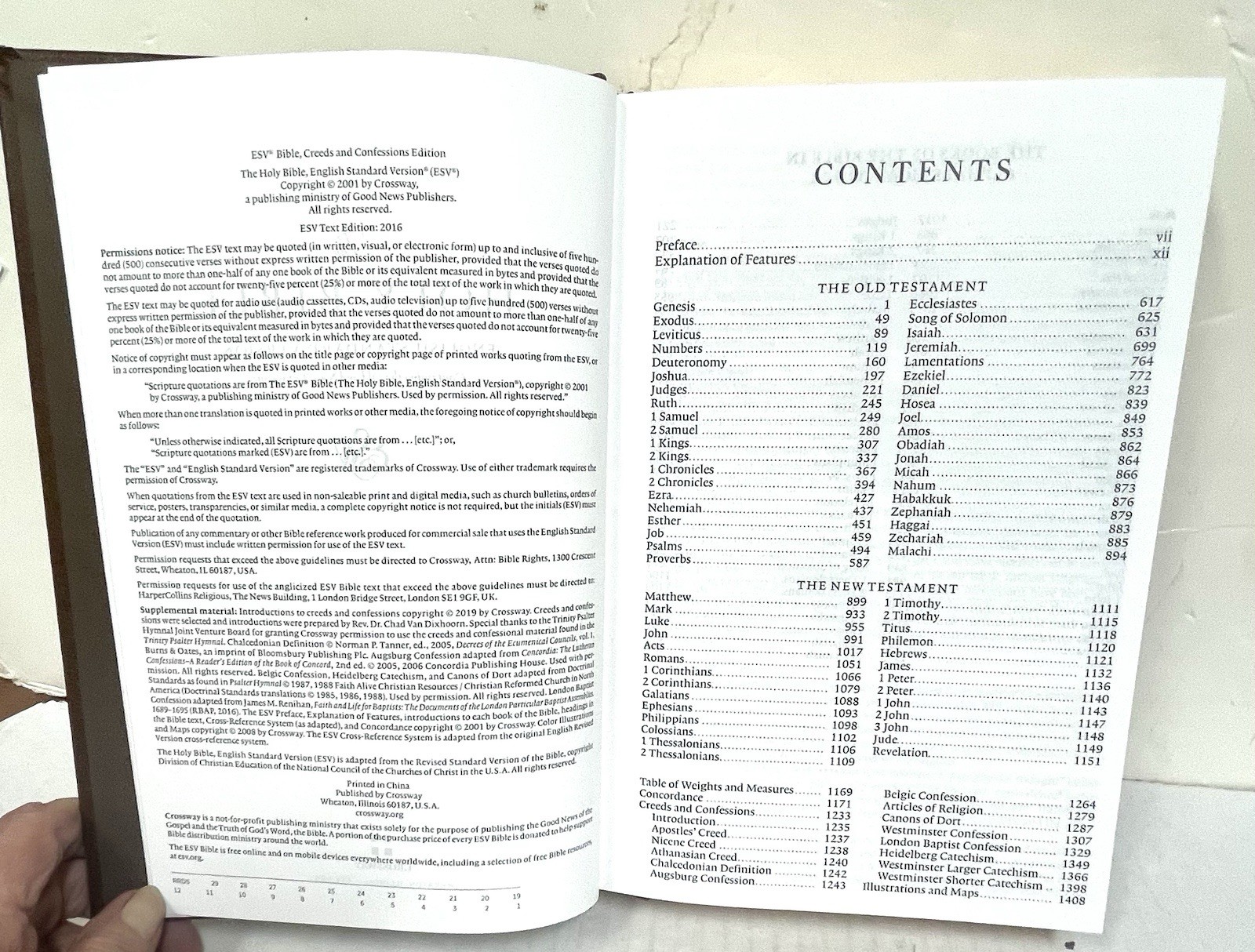 ESV Bible with Creeds and Confessions Hc with Slipcase