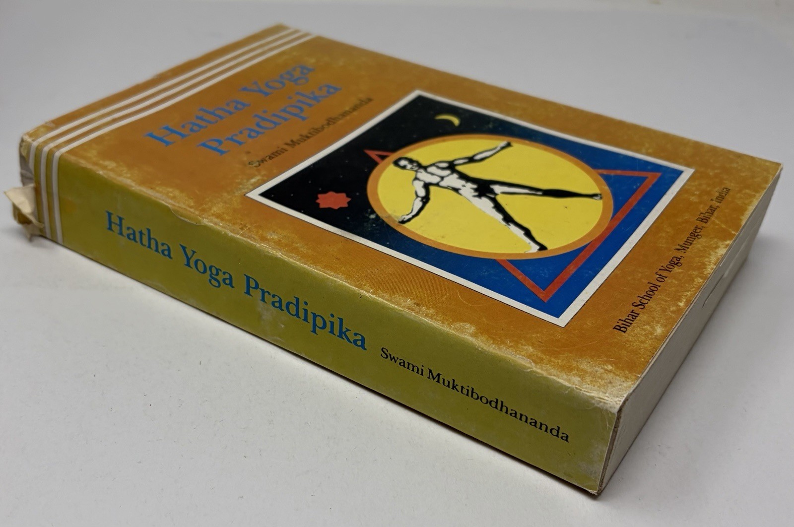 Hatha Yoga Pradipika by Swami Muktibodhananda Book Light On Hatha Yoga Vintage