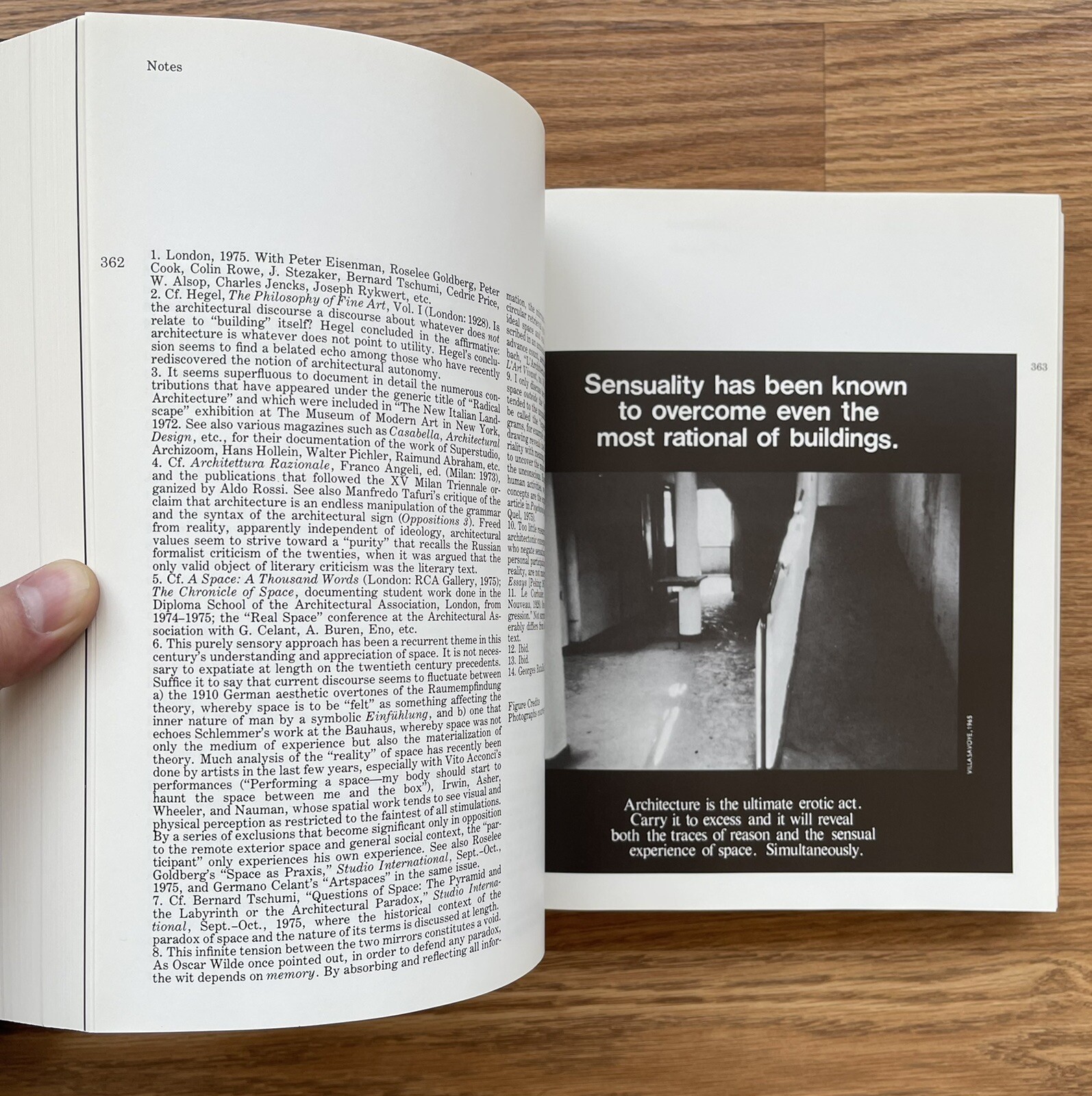 Oppositions Reader : Selected Essays 1973-1984 (Paperback)