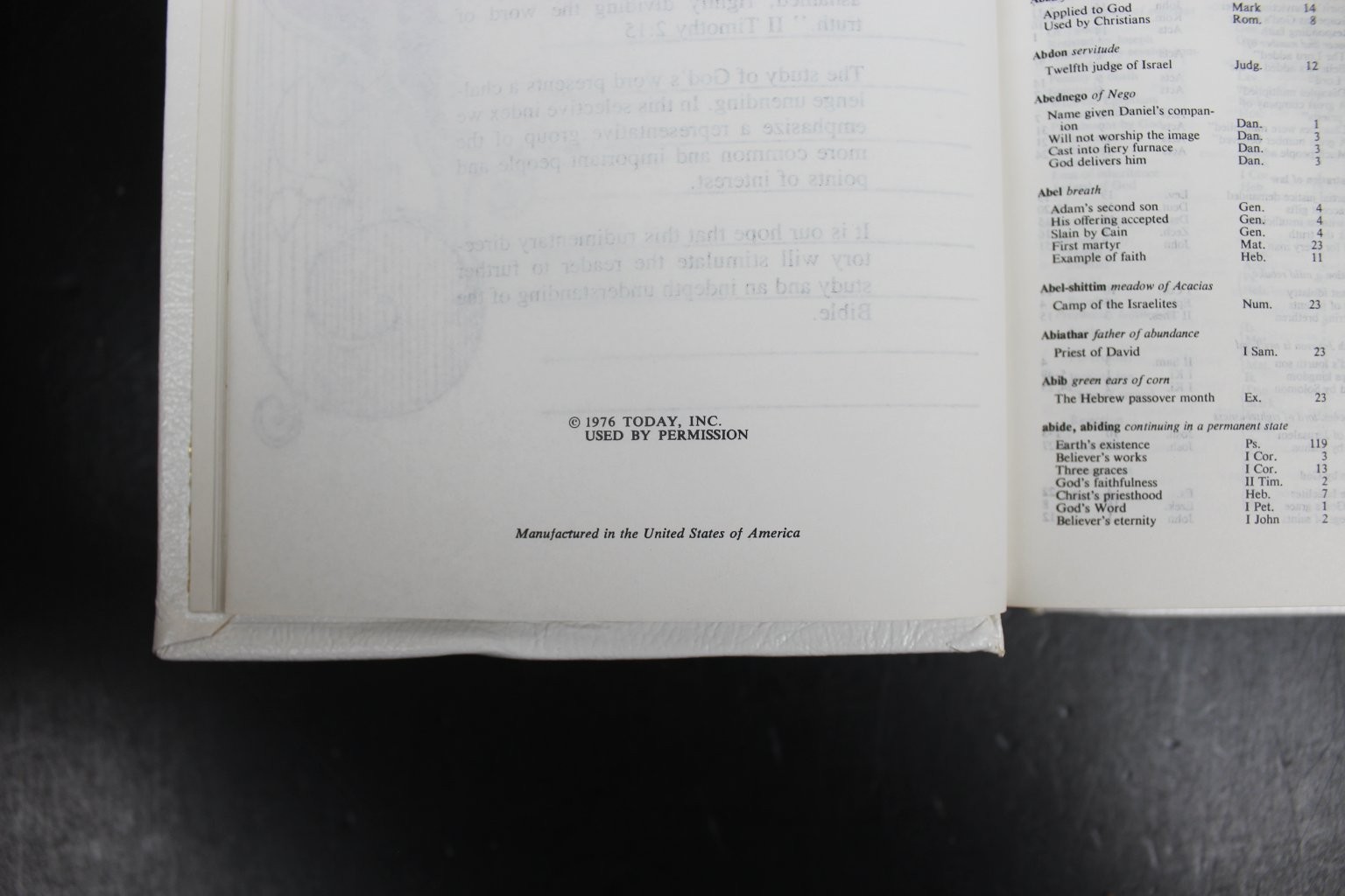Holy Bible Memorial Edition 1976 Protestant Illustrated Concordance TODAY INC.