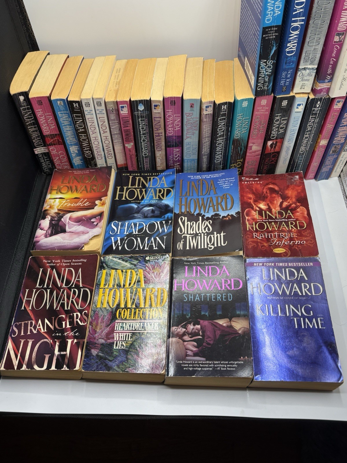 Linda Howard Book Lot x37 Paperback