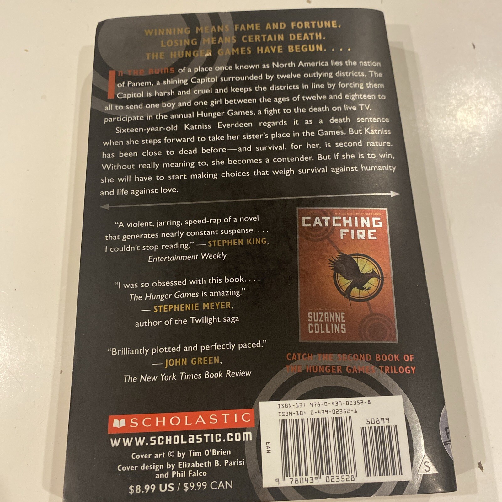 Hunger Games Ser.: The Hunger Games by Suzanne Collins Paperback