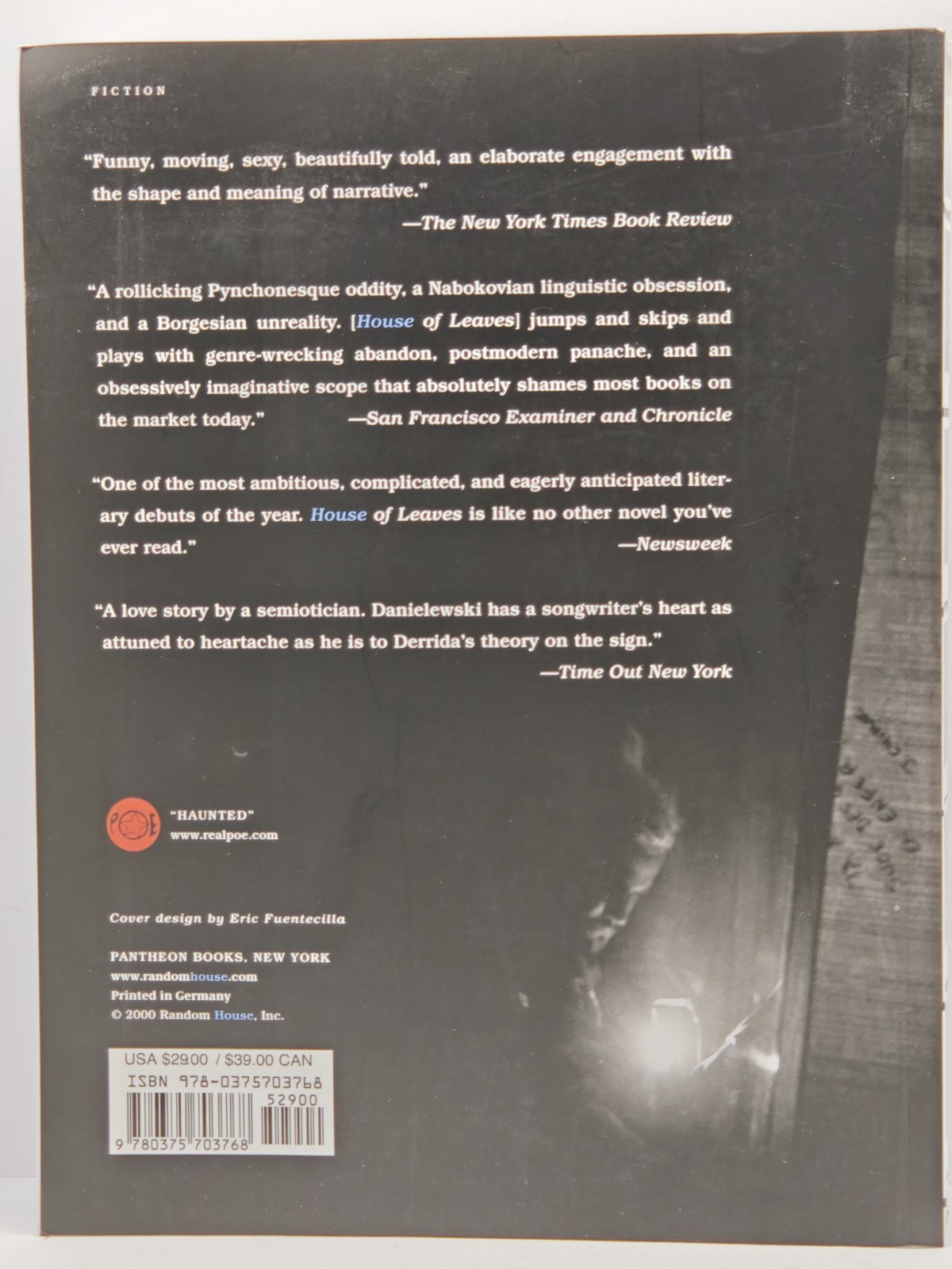 House of Leaves : The Remastered Full-Color Edition by Mark Z. Danielewski…
