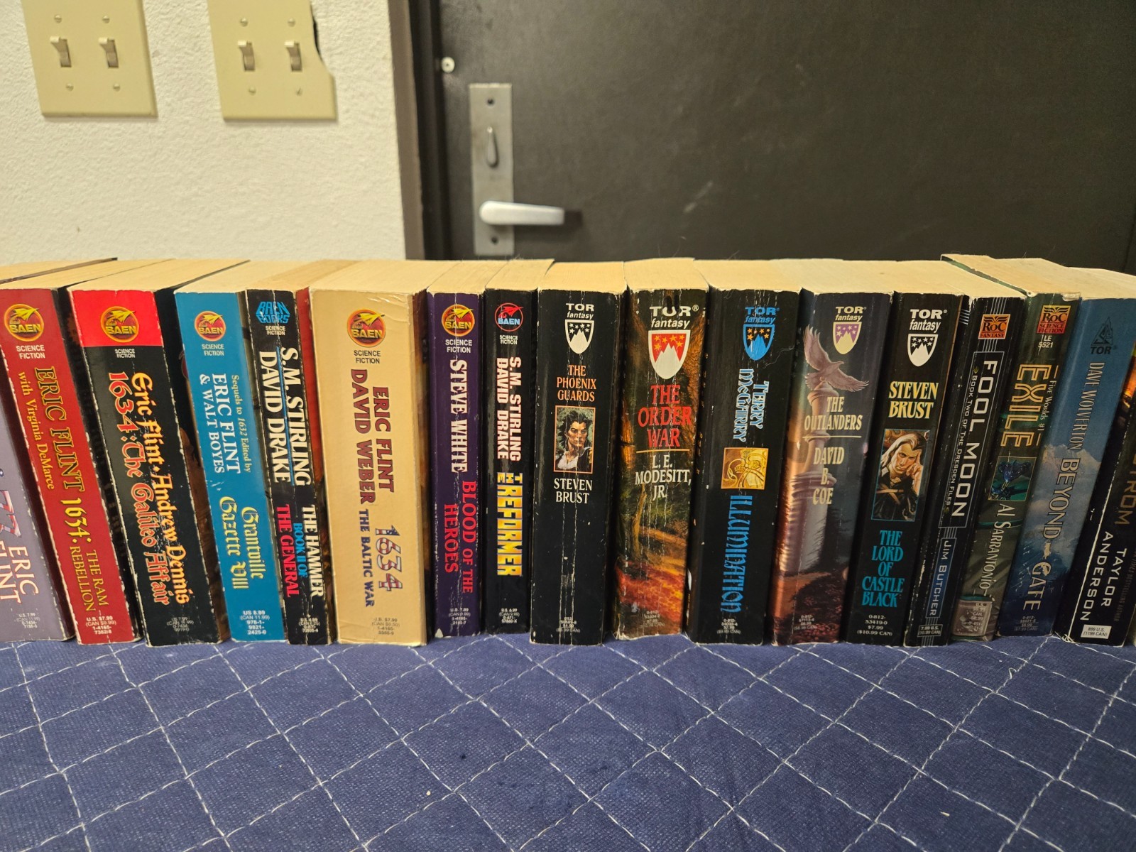 Lot of (24) Fantasy Sci Fi Paperback Books Tor Baen Roc Publishing