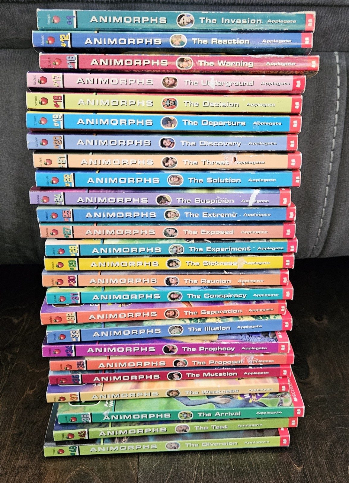 Lot Of 25 Animorphs Books- 1996-2001 See Photos For Titles