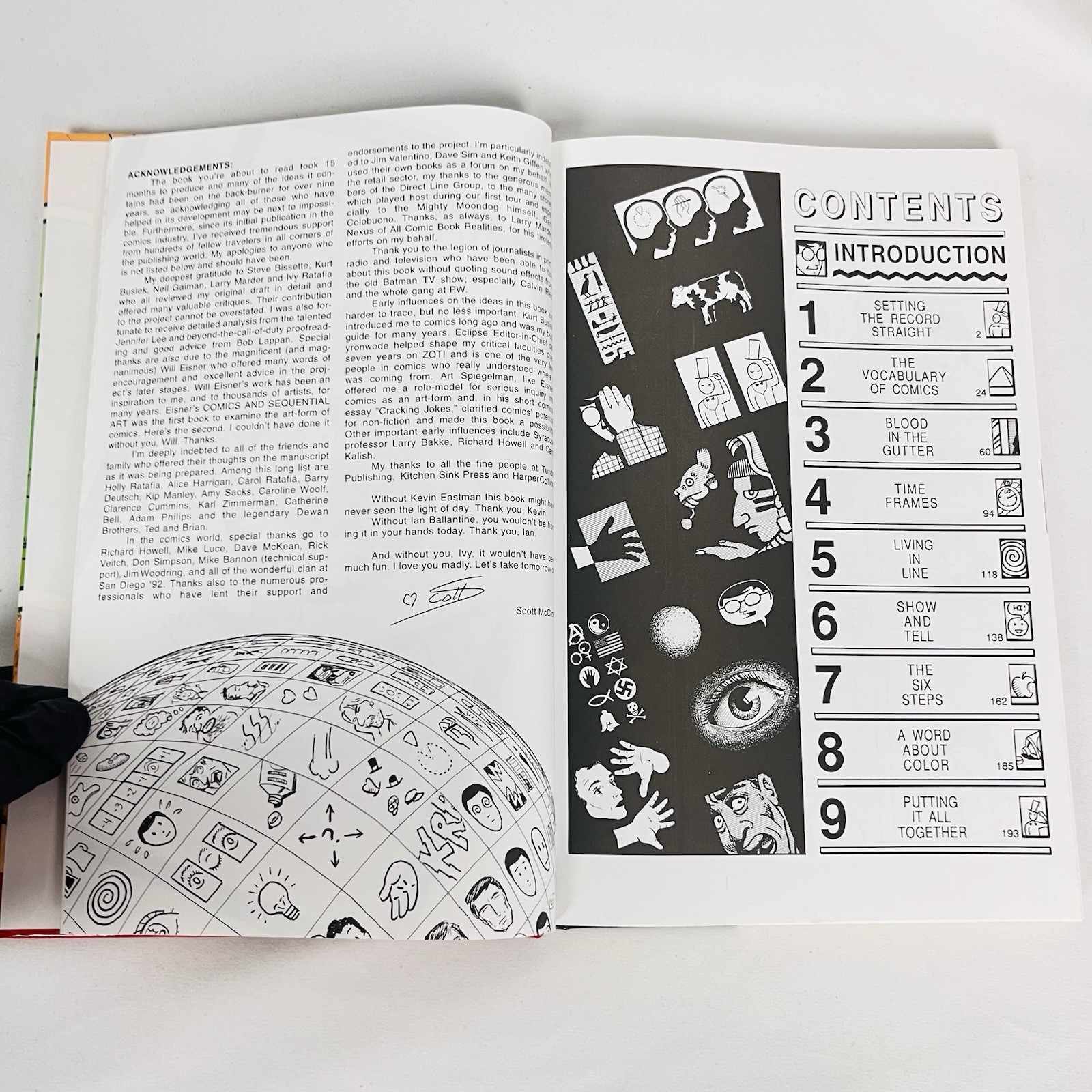 Understanding Comics: The Invisible Art by McCloud, Scott Very Good Condition