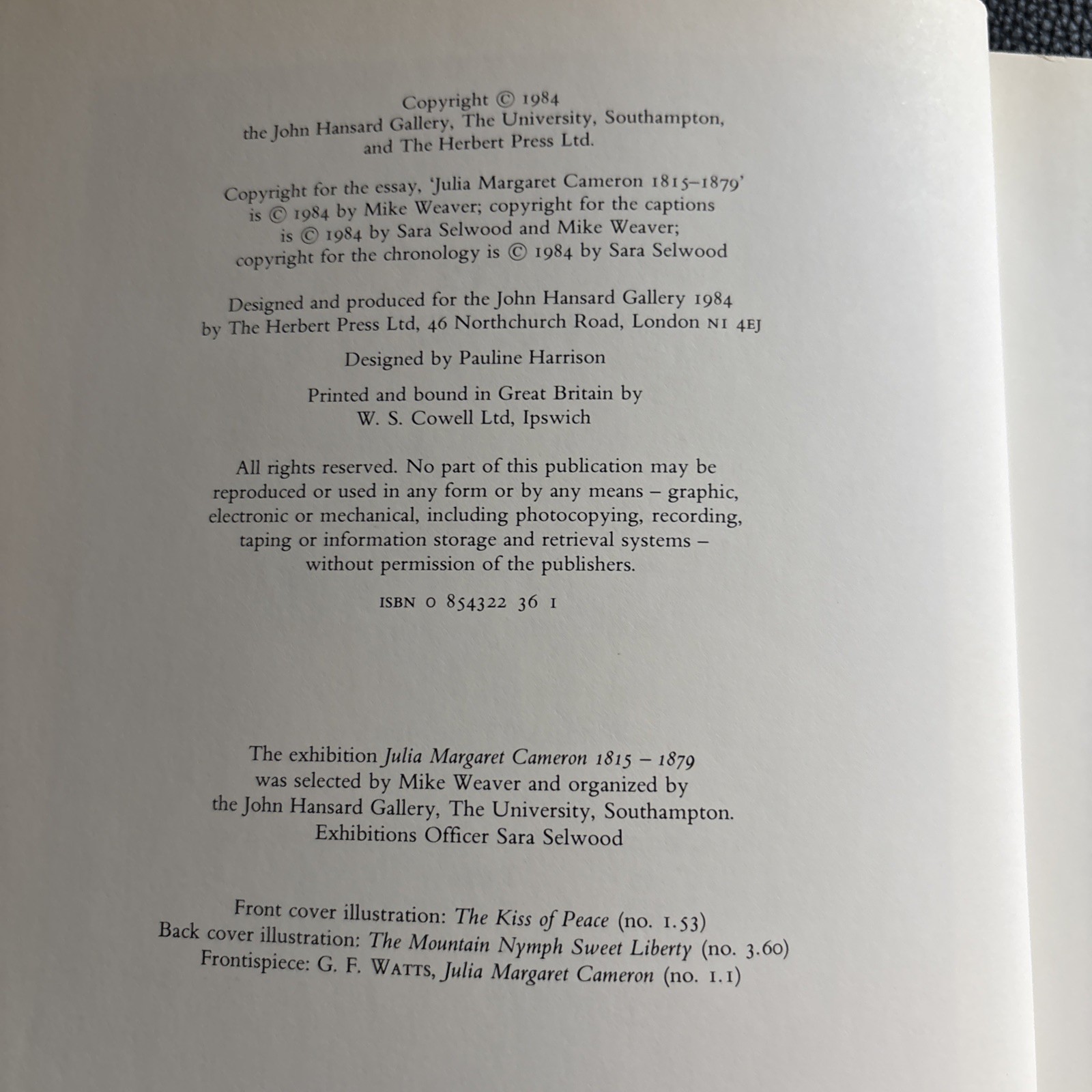 Julia Margaret Cameron 1815-1879 – Hardcover By Weaver, Mike – GOOD