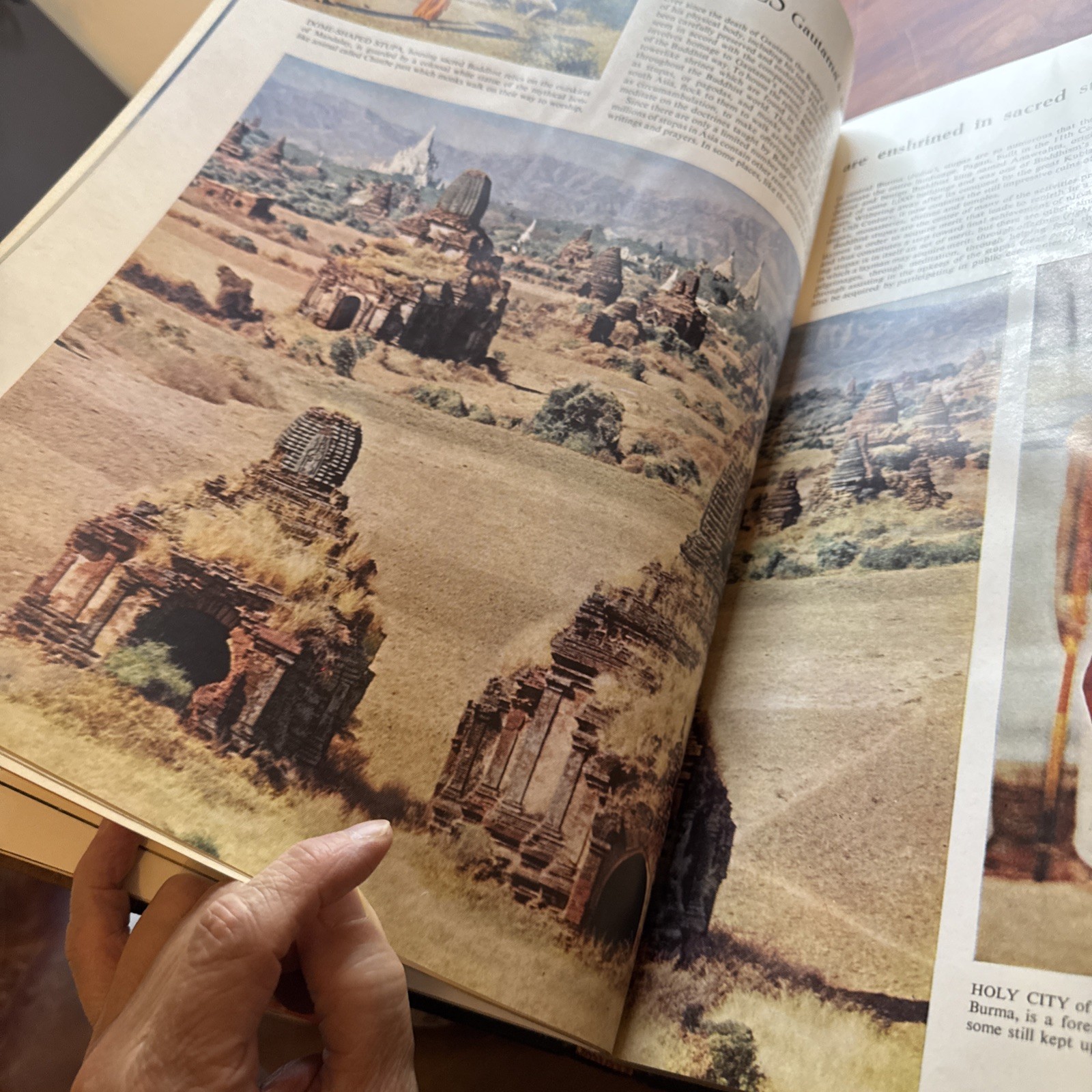 Vtg 1957 Book LIFE „The World’s Great Religions“ Time Incorporated