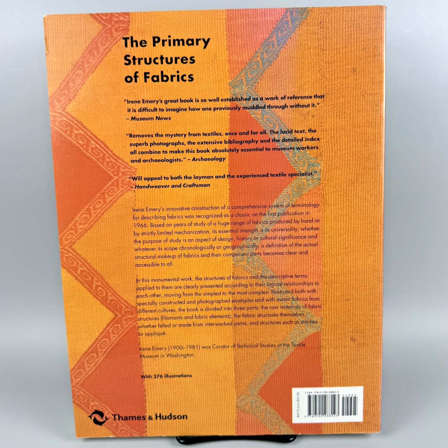 Primary Structures of Fabrics by Irene Emery 2009 Thames Hudson Trade Paperback