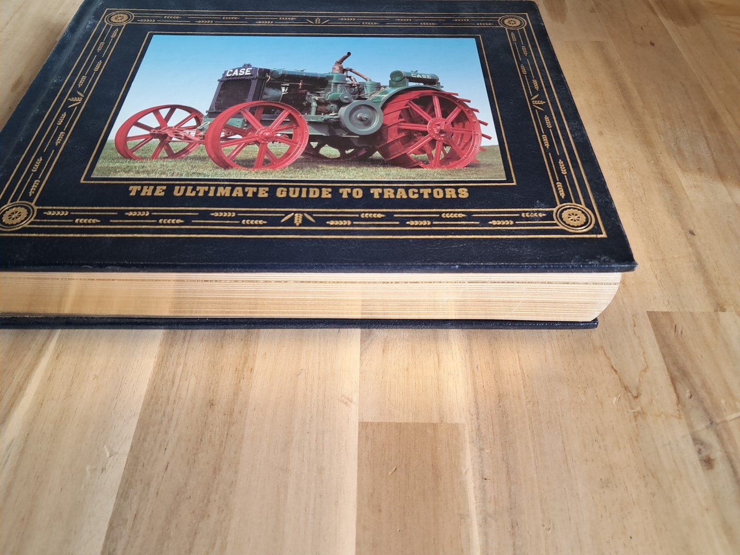 Chartwell Books huge book The Ultimate Guide to Tractors by Jim Glastonbury P80