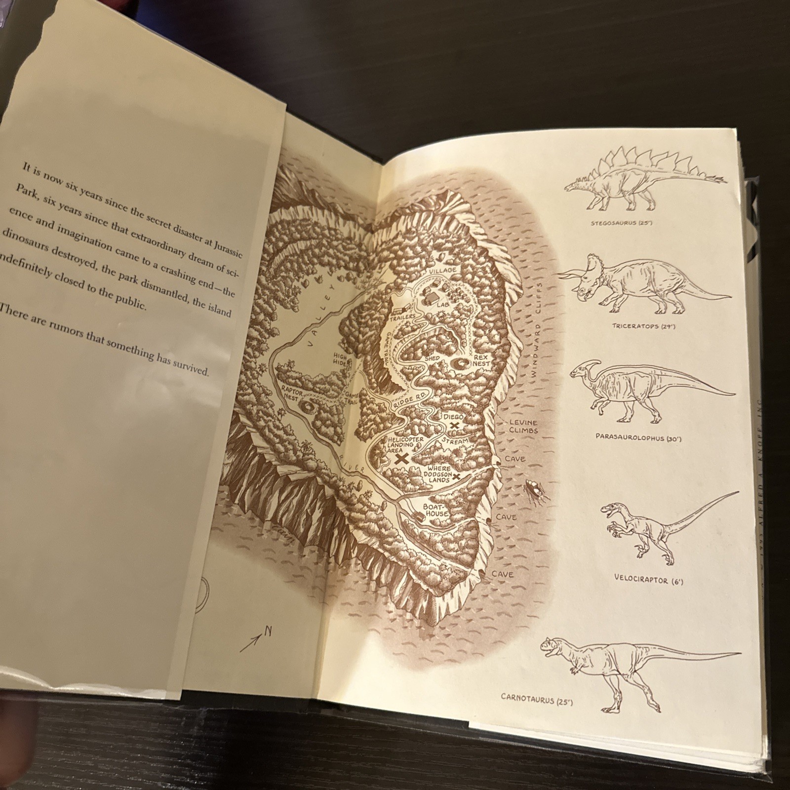 Jurassic Park & The Lost World : Michael Critchton Hardcover Set