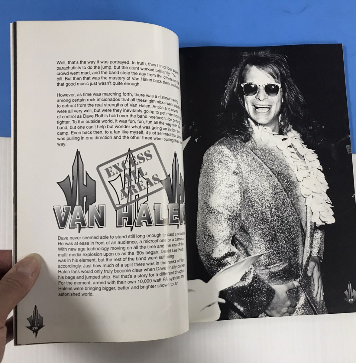 VAN HALEN Excess All Areas (1994) UK FAN BOOK by Malcolm Dome / 144 pages #808