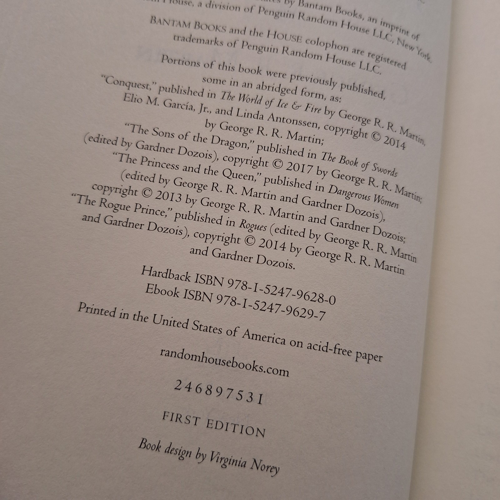 Fire and Blood : 300 Years Before a Game of Thrones by George R. R. Martin…