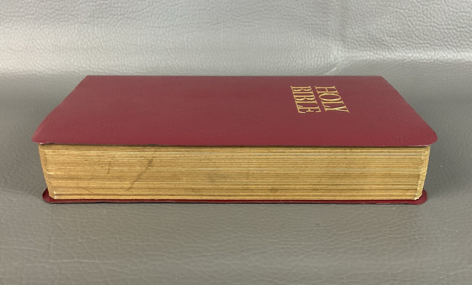 Holy Bible NIV With Helps Words of Christ in Red Letter Edition Zondervan