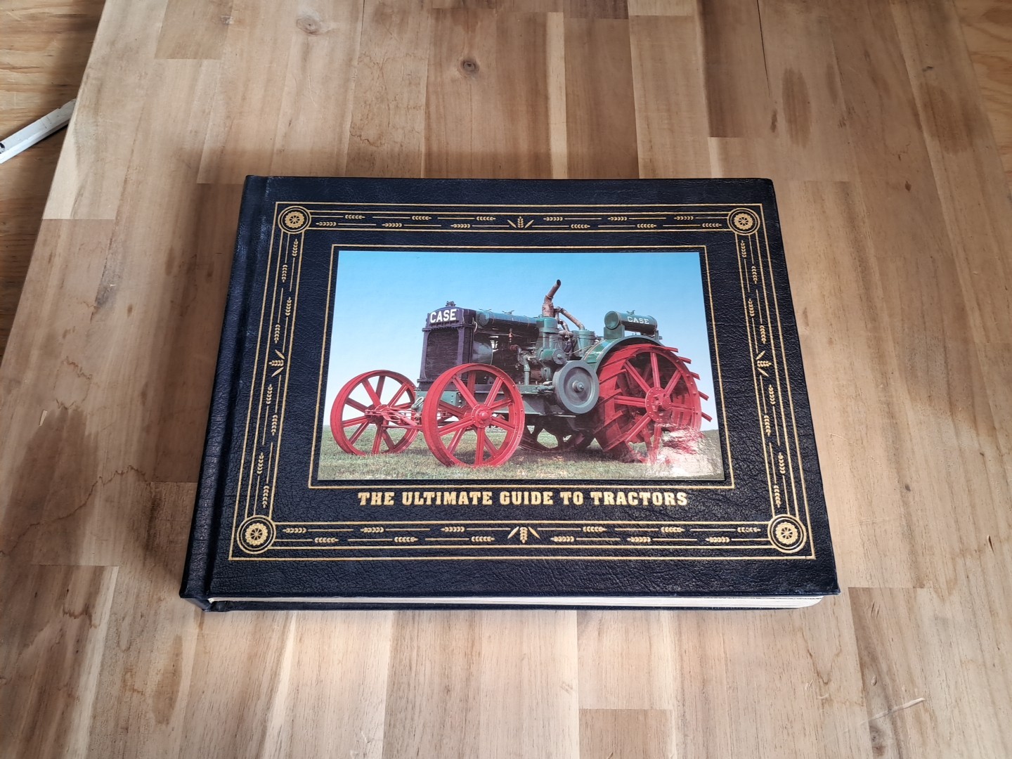 Chartwell Books huge book The Ultimate Guide to Tractors by Jim Glastonbury P80