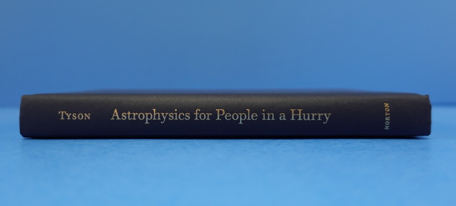 ASTROPHYSICS FOR PEOPLE IN A HURRY BY NEIL DEGRASSE TYSON,LIMITED EDITION,SIGNED