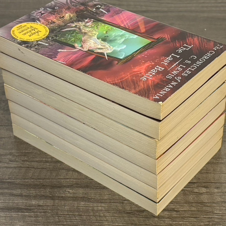 The Chronicles Of Narnia 7-Book Box Set C.S. Lewis Paperback 2002 Edition