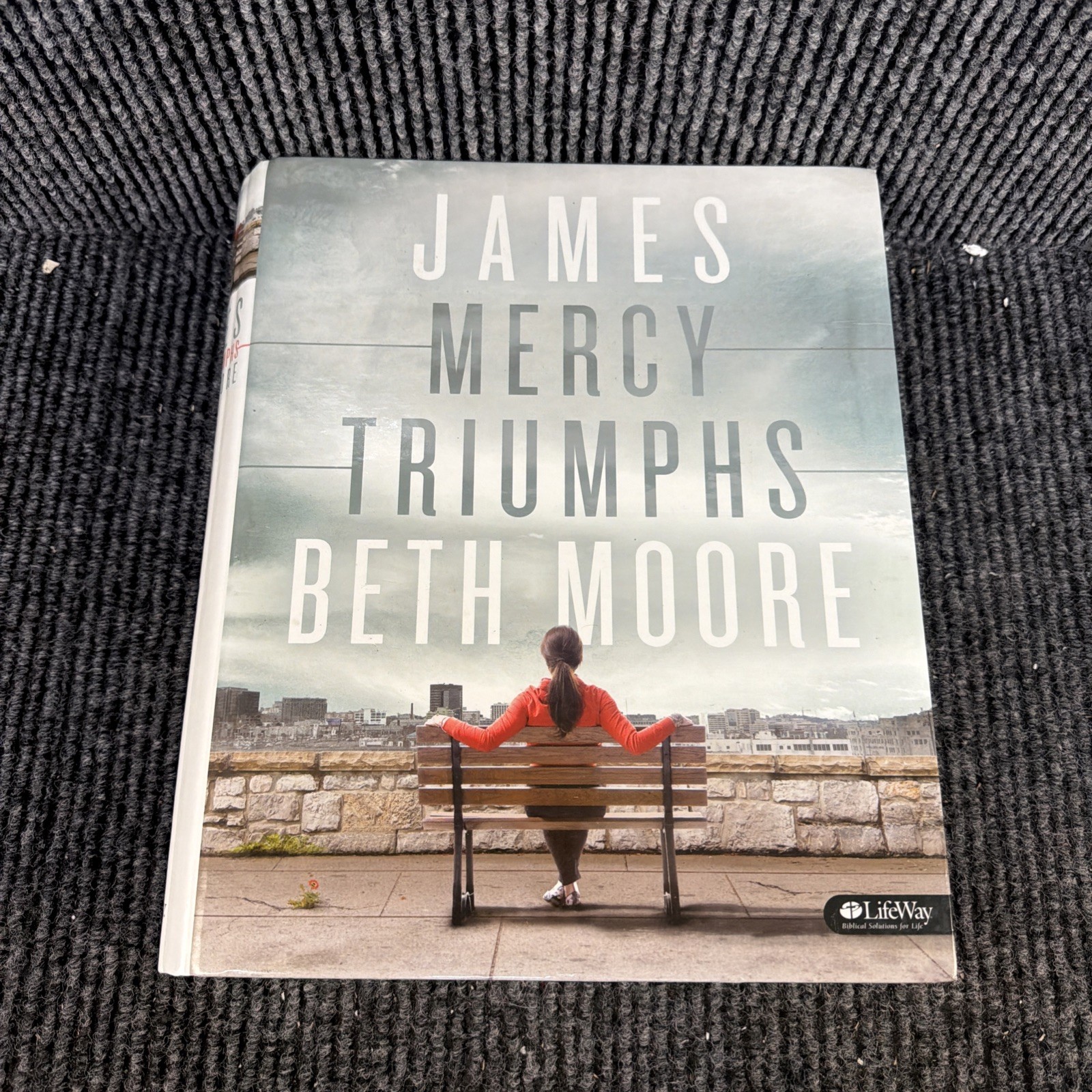 JAMES Mercy Triumphs Beth Moore Leader Kit – 6 DVDs Leader Guide Member Book