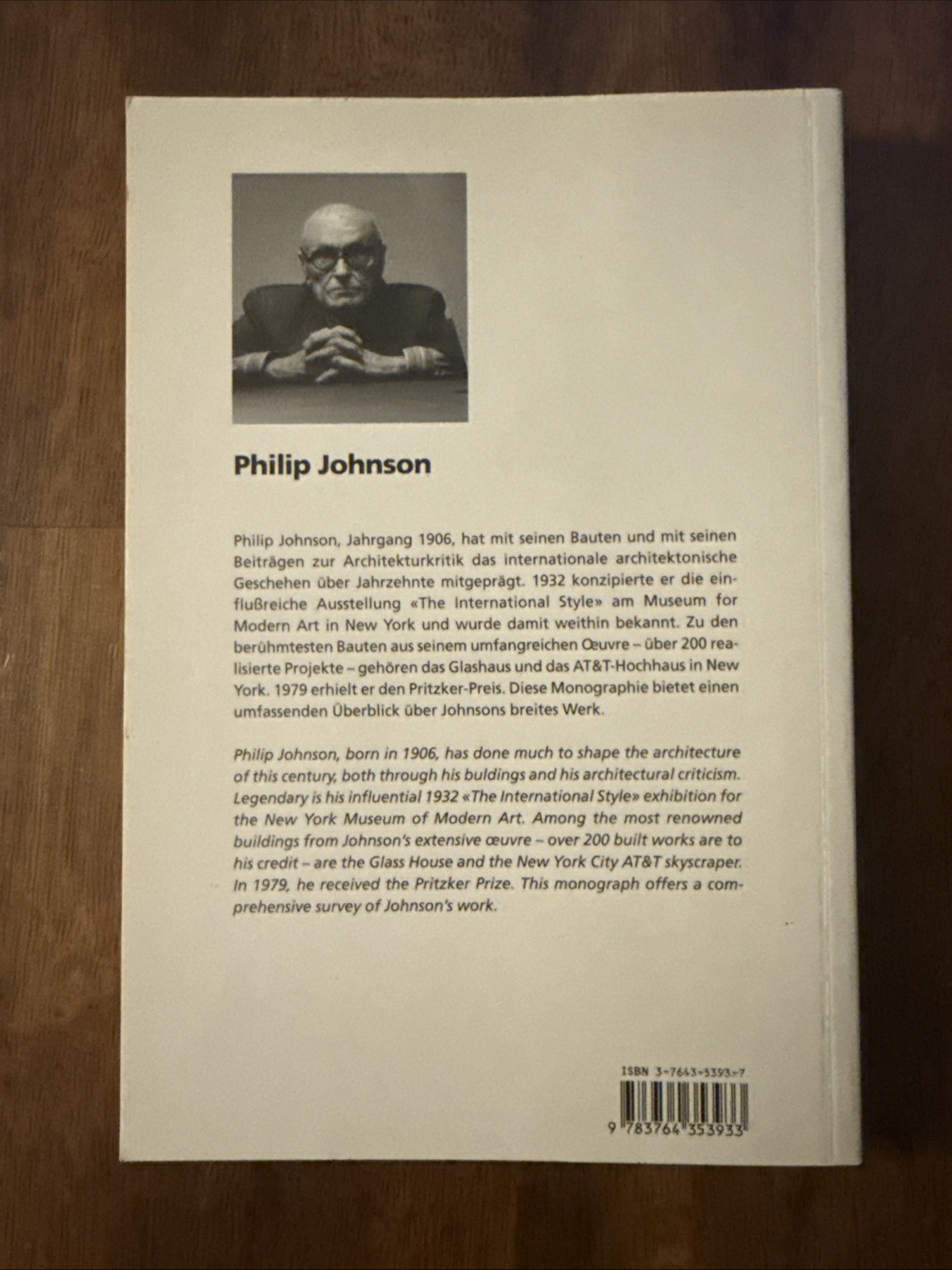 Philip Johnson by Peter Blake – English & German architecture book – VERY GOOD
