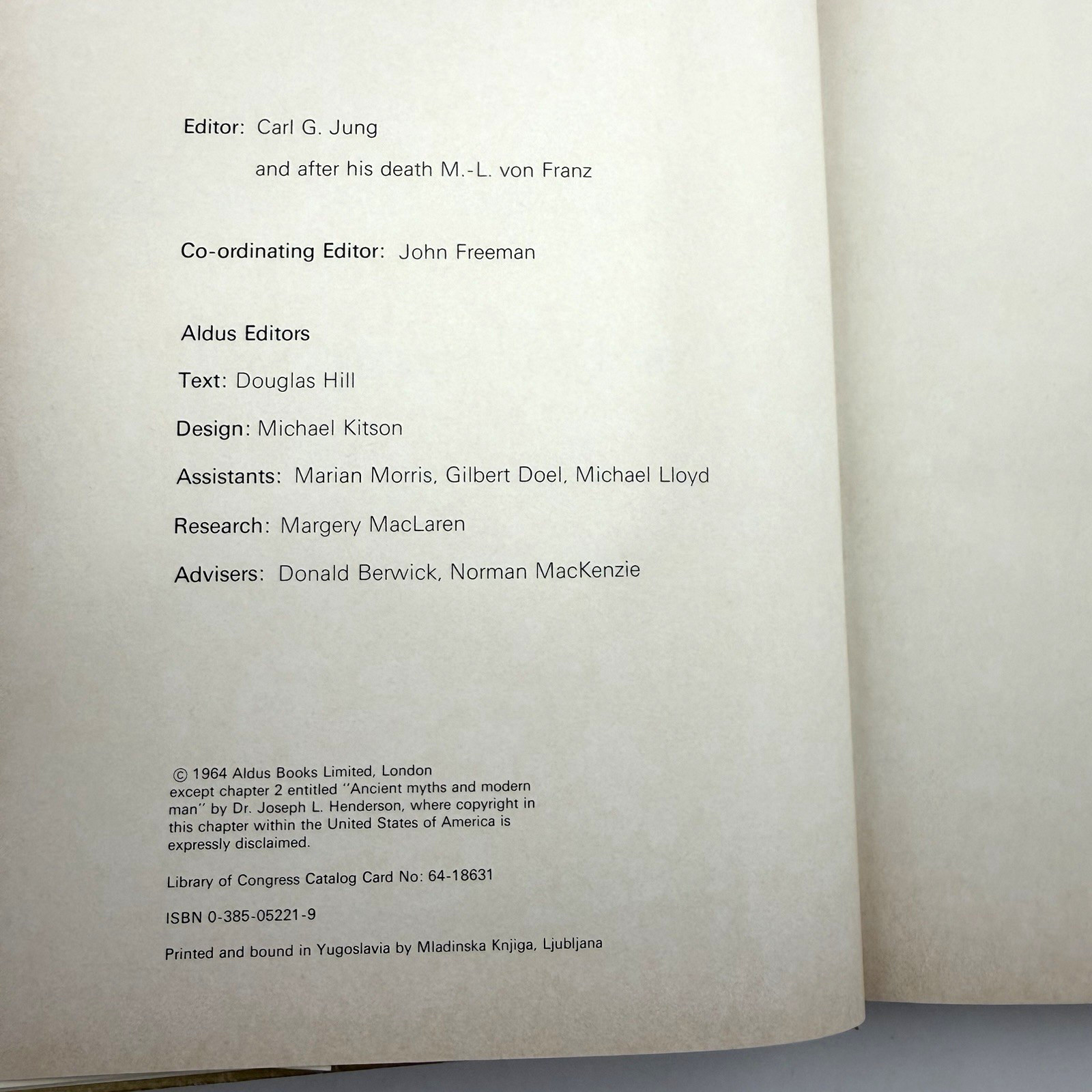MAN AND HIS SYMBOLS Carl G. Jung Windfall 1969 HCDJ First Edition