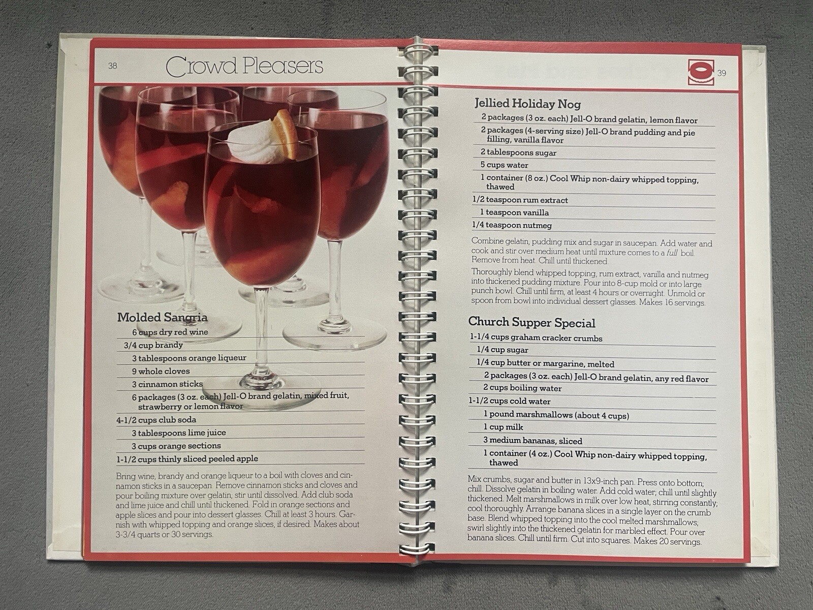 Vintage JOYS OF JELL-O ~Jello Cookbook~Loads of Recipes~125 Pages~General Foods