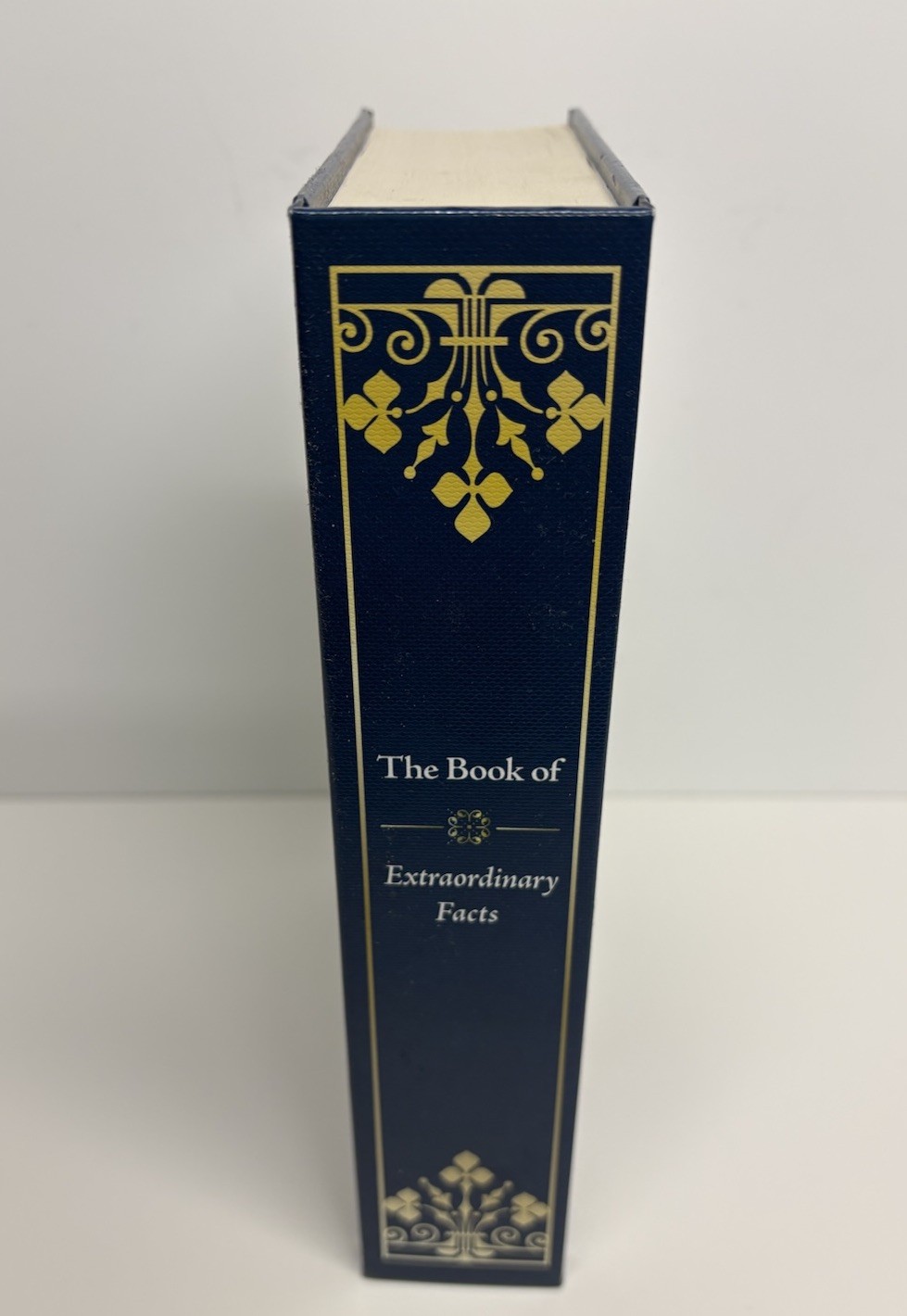 Hardcover Book Of Extraordinary Facts 704 Pages Of Trivia Facts