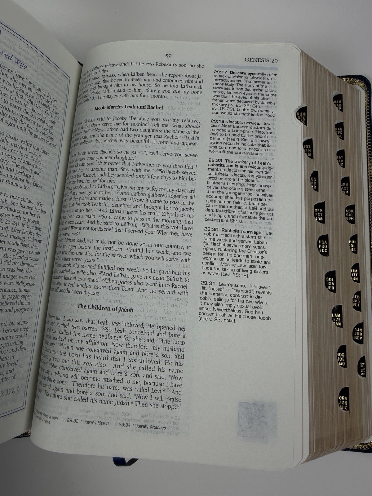 The Woman’s Study Bible NKJV Thomas Nelson 926B Blue Genuine Leather 1995