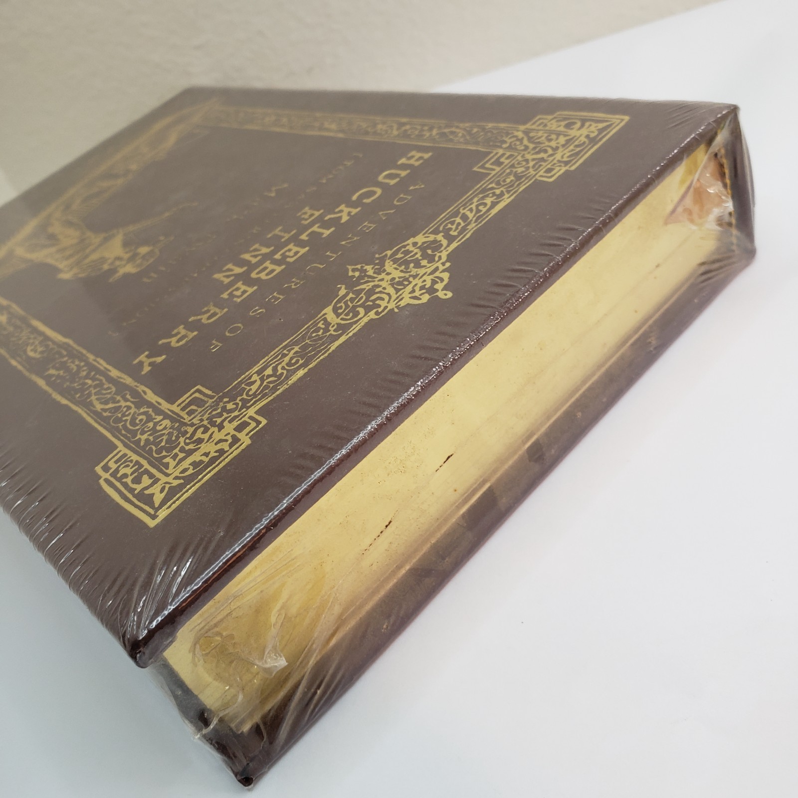 Adventures of Huckleberry Finn Tom Sawyer’s Companion Mark Twain + Cliff Notes