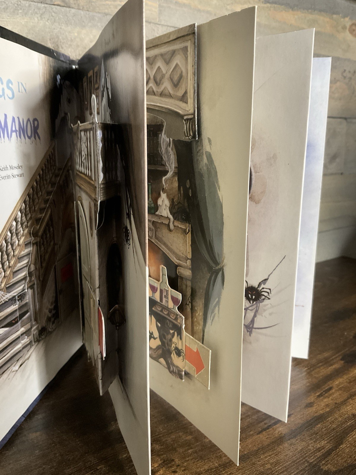 The Things in Mouldy Manor (Mini Spooky Pop-ups) – hardcover Moseley, Keith 1988