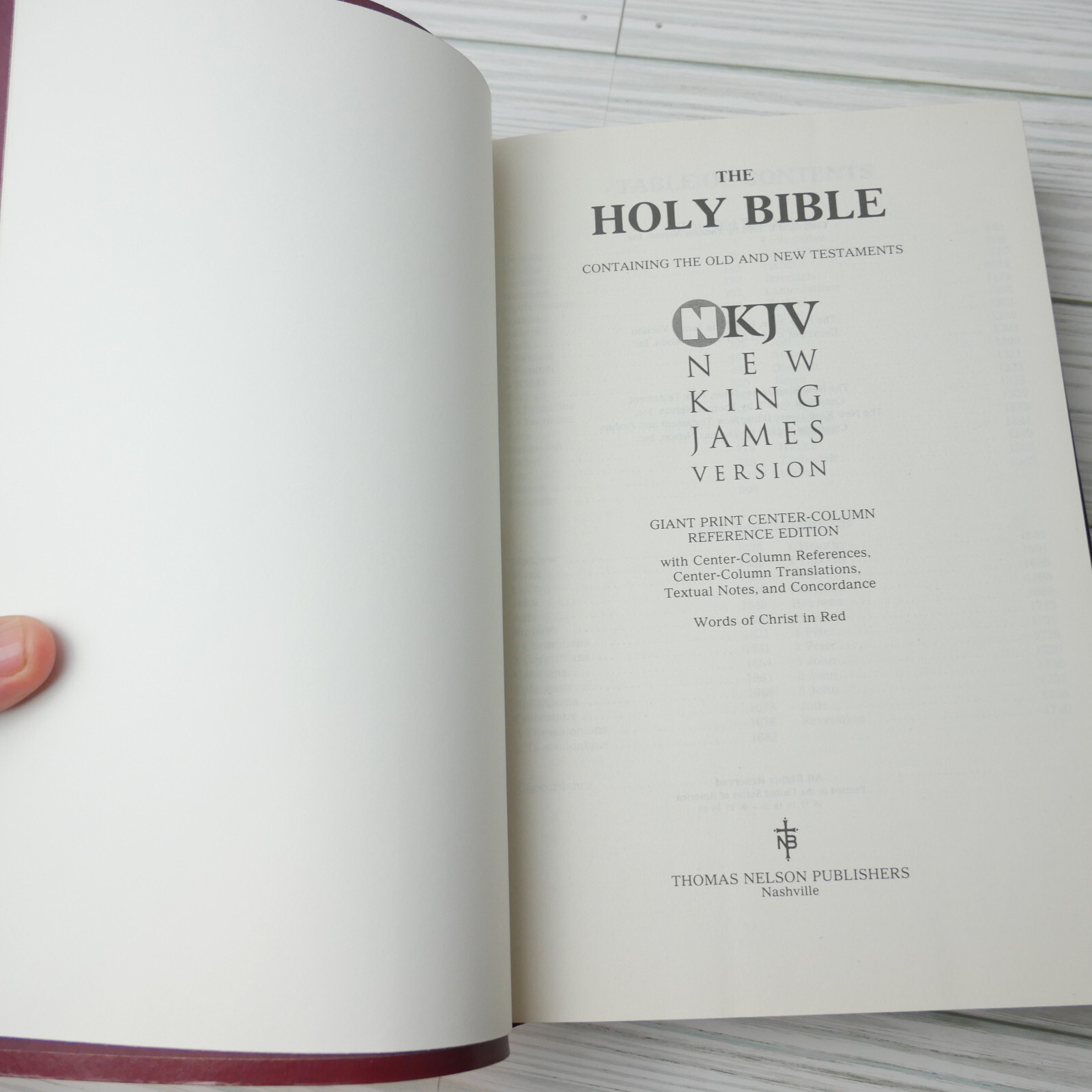 Holy Bible Thomas Nelson New King James Version Words of Christ in Red 1994 READ