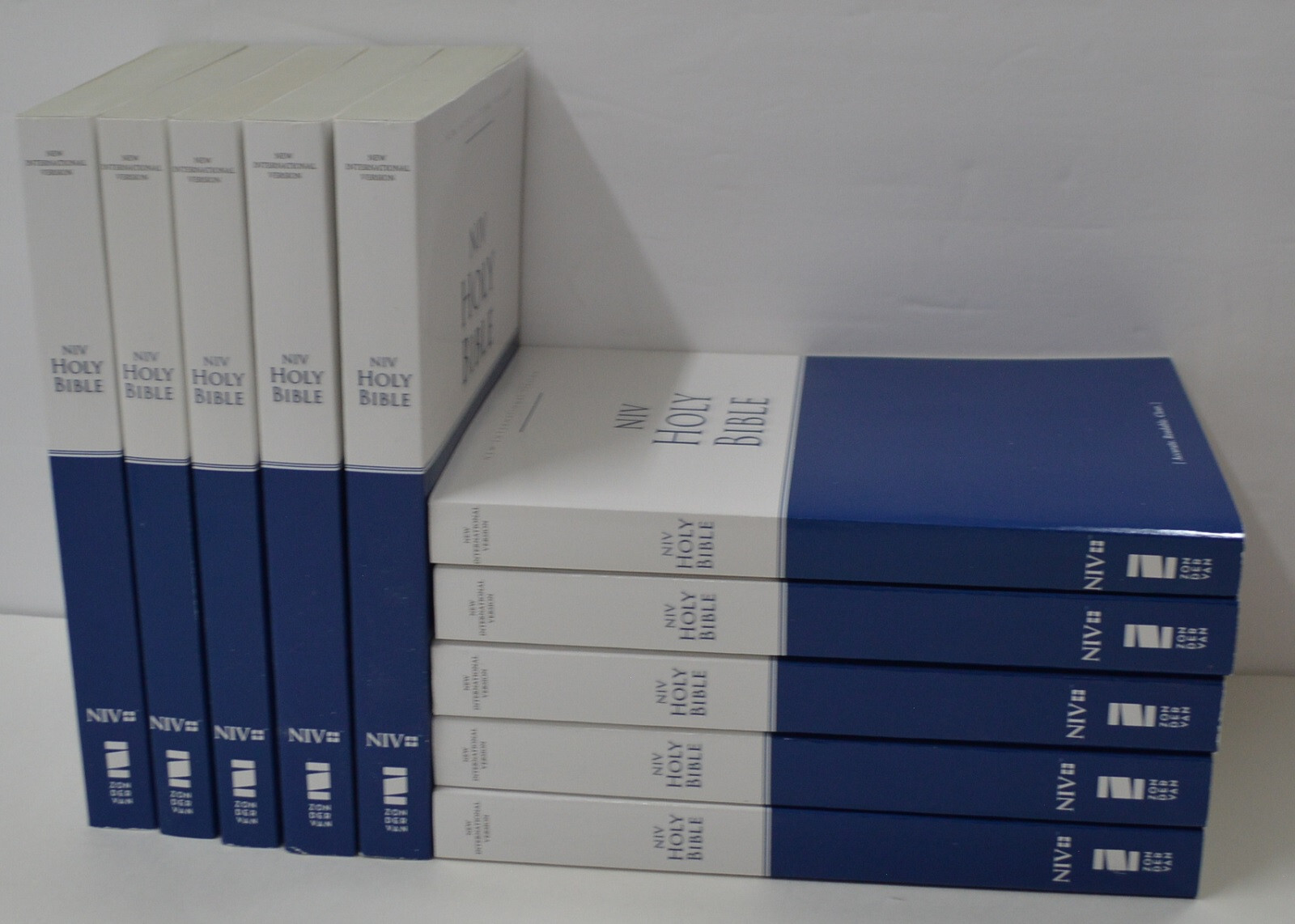 NIV Bible Blue „20 OUTREACH BIBLES“ Wholesale Bibles BRAND NEW in Shrink Wrap!!