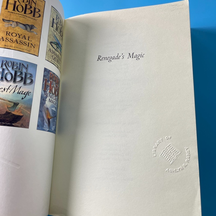 Renegade’s Magic Book Three Soldier Son by Robin Hobb – Voyager 2007 – TPB