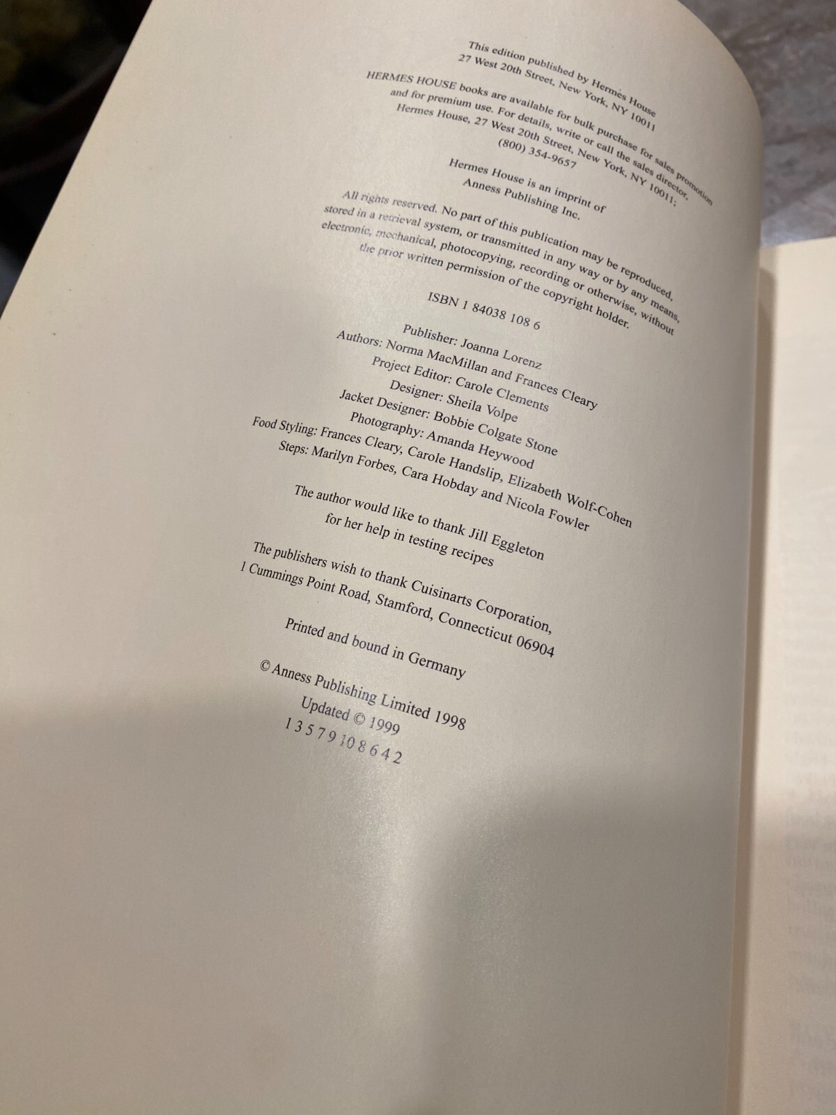 The Ultimate Cooking Course and Kitchen Encyclopedia