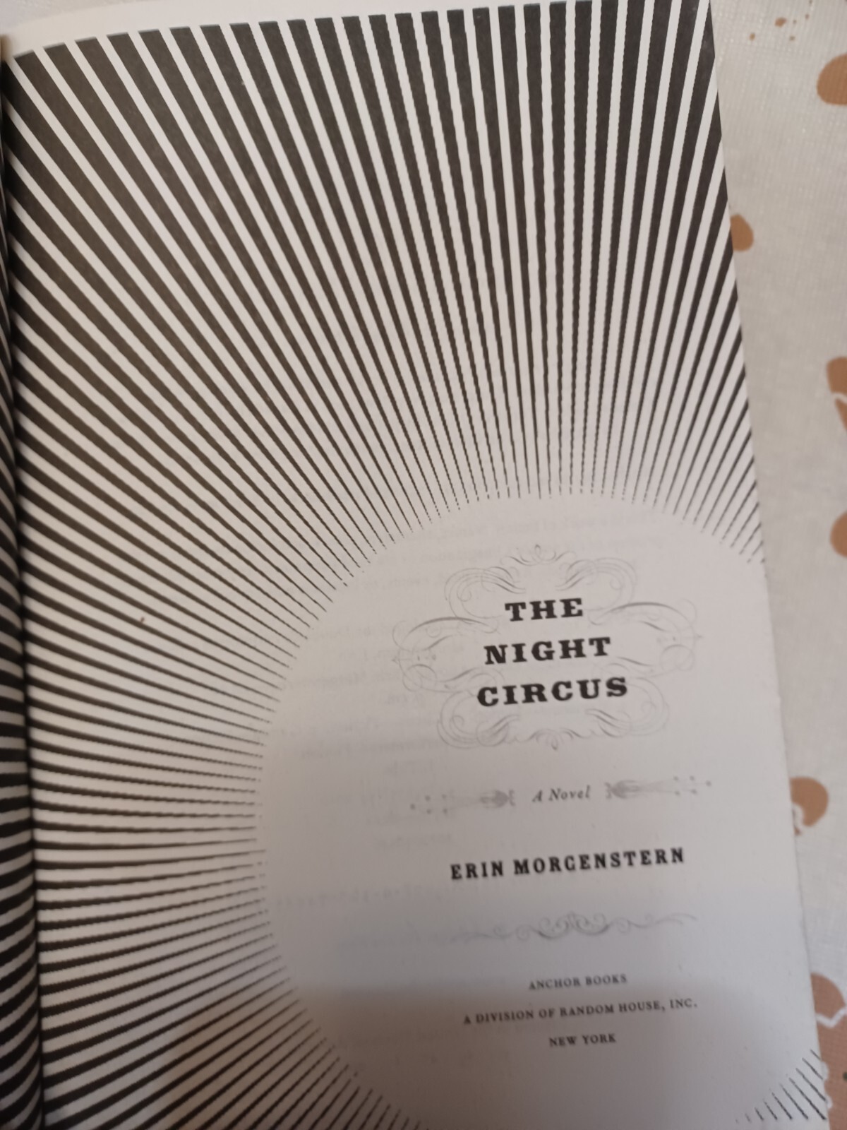 Night Circus : A Novel by Erin Morgenstern (2012, Trade Paperback)
