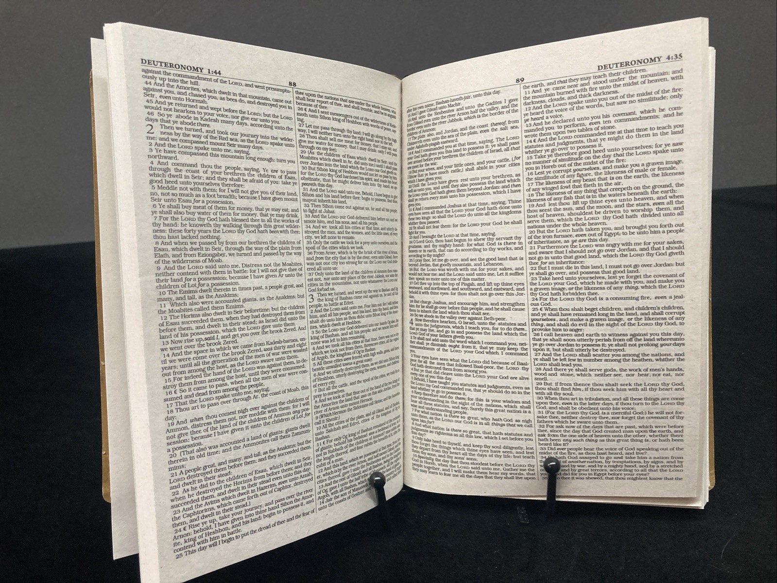 Holy Bible KJV Old & New Testament Red Letter Edition White Leatherette