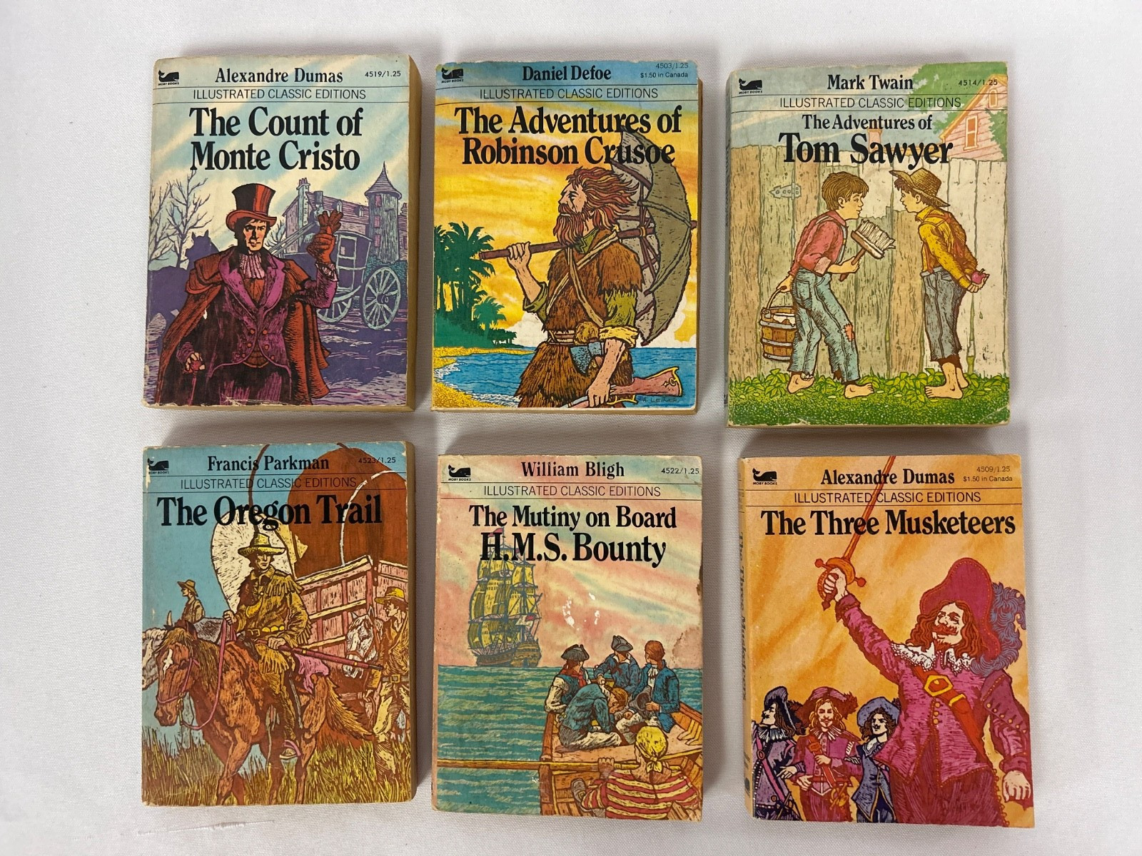 Moby Books Illustrated Classic Editions Mini Paperback Books Lot of 22